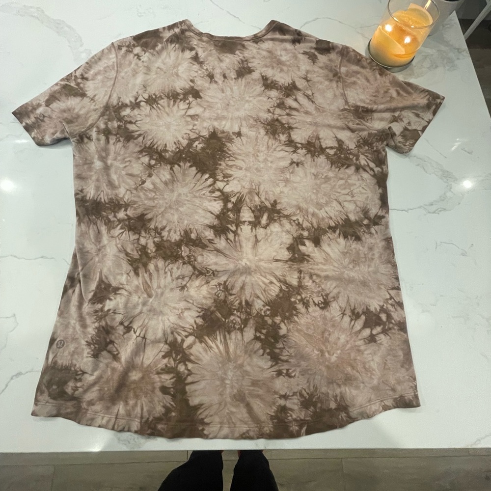 S*O*L*D LULULEMON 5 YEARS BASIC T SHIRT